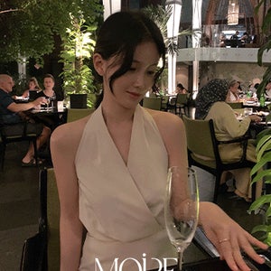 MOIRE 드레브 홀터 원피스 휴양지원피스