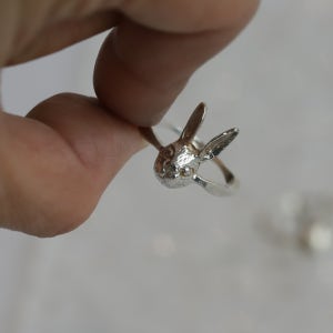 토끼 반지, 금속 공예작가 NOORO(누로)