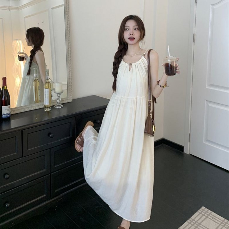 가벼운 동 크림 얇은 원피스 해변가 휴가철 코디