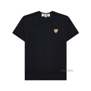 [꼼데가르송] SS25 공용 하트 와펜 티셔츠 AX T216 051 BLACK