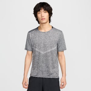 나이키 드라이 핏 라이즈 365 남성 반팔 러닝 탑 CZ9185-011