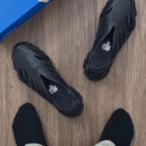[아디다스] 아디폼 슈퍼노바 블랙 남녀공용 IF3915