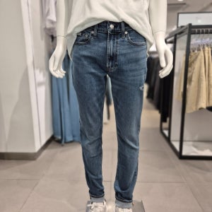 Calvin Klein Jeans  남성 미드블루 슬림핏 쿨맥스 데님 팬츠 4RC750G XQG