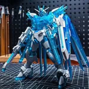 아이스 블루 라이징 프리덤 HG 1/144 제한된 색 구성표 Mech