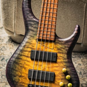 MTD 535-24 US Custom 30th Anniversary Quilted Maple Top-Nebula Burst w/Roasted Maple Neck & Roasted