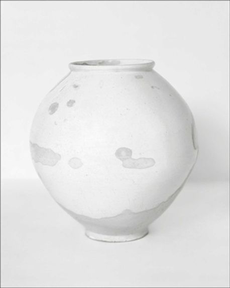Korean Ceramics (1392-1910) (The Scholar’s Vision, The Photographer’s Eye)