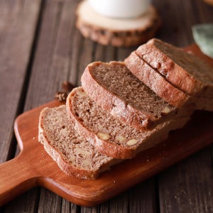 뺑콩플레 100% 통밀식빵 1kg ( 샌드위치빵 모닝빵 토스트빵 살안찌는빵 아침식사대용저탄수빵 비건 저염 무설탕 저칼로리 호밀 깜빠뉴 단백질 통밀빵 )