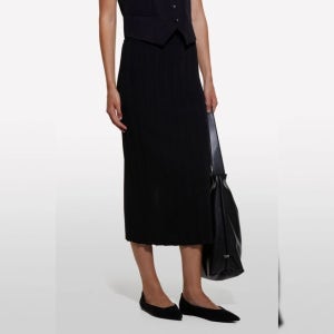 [롯데백화점] 시슬리 니트 슬릿 스커트 1WTHM000C LE1219818265