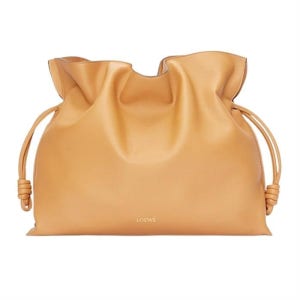 로에베 플라멩코 나파 가죽 엑스라지 클러치 A411X12X38 2586 140337235