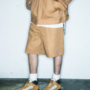[디키즈] 디키즈 X 마스터마인드 워크쇼츠 CAMEL DK0A8CBBCF2