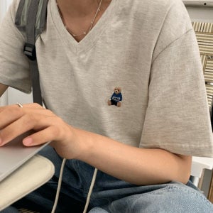 내일도착 반소매티셔츠 직진🚀[누적12000장✨]usa 베어 곰 자수 브이넥 반팔티-5color