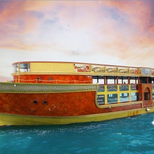 두바이 오션 엠프레스 새해 맞이 메가 다우 선 여행