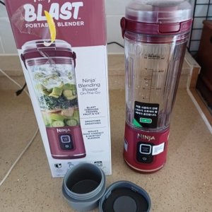닌자 무선 블라스트 포터블 블렌더 BC151KR (크렌베리 레드)