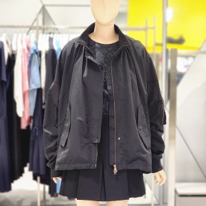 럭키슈에뜨 백 자수포인트 항공 퍼 LUAW25300BKX