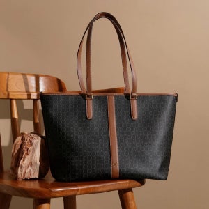 [닥스 액세서리] 닥스 SAINT BARNET 바넷 DD패턴 가죽배색 쇼퍼백 8459553 DCBA5F866W3