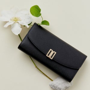 [닥스 액세서리 여성] [스테디셀러] 블랙 DD로고 소가죽 장지갑 WCWA4F451BK