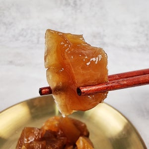 새콤달콤 옛날 그 맛 그대로 국산 울외 장아찌 500g