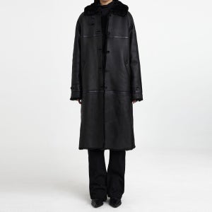 [유스] 22FW Shearling Mac Coat Black