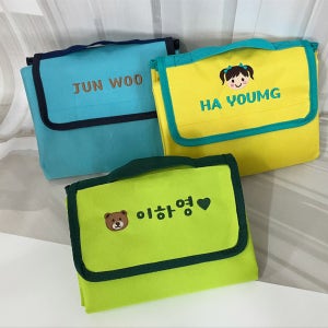 이니셜 자수 휴대용 돗자리 1인용/ 2인용 피크닉매트, 마드레마노