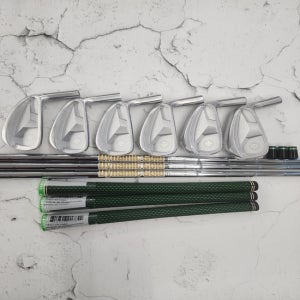 발도 컴피티지온 568 T2아이언 뉴다이나믹골드 95 S200 샤프트