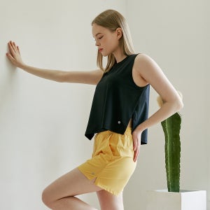 아스킨 사이드 끈나시 슬릿 필라테스복 나시 블랙 요가브랜드