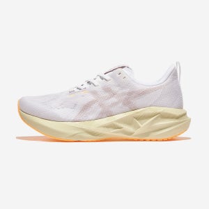 아식스 ASICS 노바블라스트 5 맨  1011B974