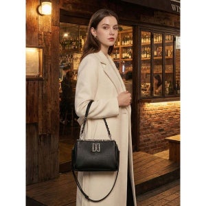 [닥스ACC] 블랙 크리스탈 DD로고 가죽 숄더백 DCBA3F073BK