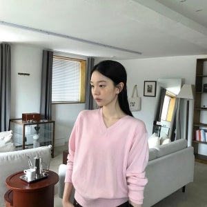 [던스트] [lean 착용] UNISEX CASHMERE V-NECK SWEATER