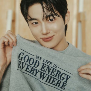 [지오다노] NEW [변우석] 자수 그래픽 맨투맨 (공용) 025550 01025550