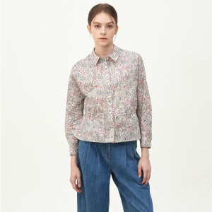 [키이스] 플로럴 스트링 블라우스 KE25A1FRB5373