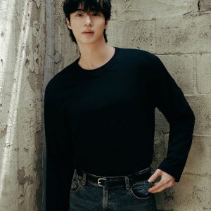 [지오다노] NEW [변우석] 남자 솔리드 긴팔 티셔츠 (퍼펙트티) 025910 01025910