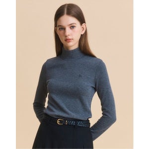 헤지스레이디스 헤지스 여성 24FW 스테디셀러차콜그레이 로고 자수 골지 하이넥 슬림핏 긴소 2586991 095 WSTS4D915CG