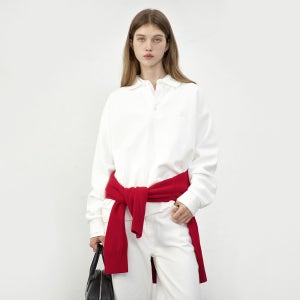[던스트] UNISEX LEATHER LOGO COLLARED T-SHIRT WHITE_UDTS5C110WT