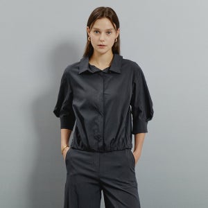 [아이잗컬렉션] 시크 서머 셔링 블라우스 (DARK GREY) CR8A0BL351