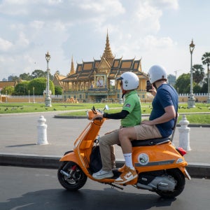프놈펜 왕궁 반나절 소그룹 투어