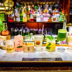 도쿄 신바시 & 긴자 현지 음식과 함께하는 반나절 바 호핑 투어