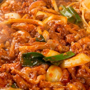 매콤달콤 수제 양념으로 만든 오리주물럭 800g(2-3인분) 1팩