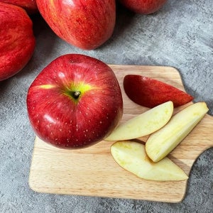 [롯데백화점] 자연맛남 신선한 햇 홍로 가정용 사과 10kg (33-44과) LE1220038053