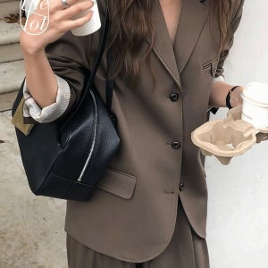 블레이저/테일러드재킷 (당일) [overtake] 오버테이크 베니타 테일러드 카라 싱글 버튼 울 자켓 (3color) 오버핏/블레이저/단추/포켓/뒤트임/셋업/포멀룩/하객룩/출근룩