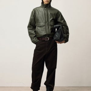 [일꼬르소] 베르통 페이크 레더 점퍼 다크 카키 IEJU5F202K3