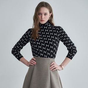 르니앤맥코이 [패션플러스][르니앤맥코이]그래픽 패턴 슬림 폴라 니트 MM12KN700FOY