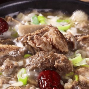 [700g 3팩 구성] 국내산 소갈비탕외 한우국밥 1종
