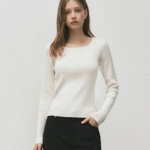 [웬즈데이오아시스] 제인 스퀘어넥 워셔블 니트_IVORY(WC25-KN33)