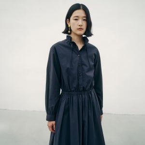 [지컷] 넥 리본 셔츠 롱 원피스_네이비 7215337702