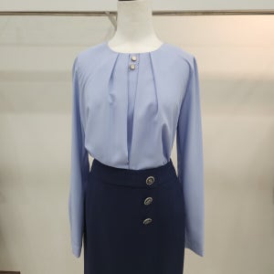 더아이잗 핀턱 셔링넥 라운드 블라우스IM3N0BL76 모다아울렛 진주점