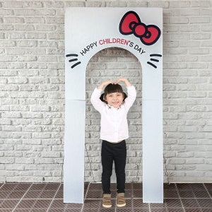 헬로키티 포토존 126 / 아치형 대형 보드 장식 어린이날 생일 현관문 꾸미기