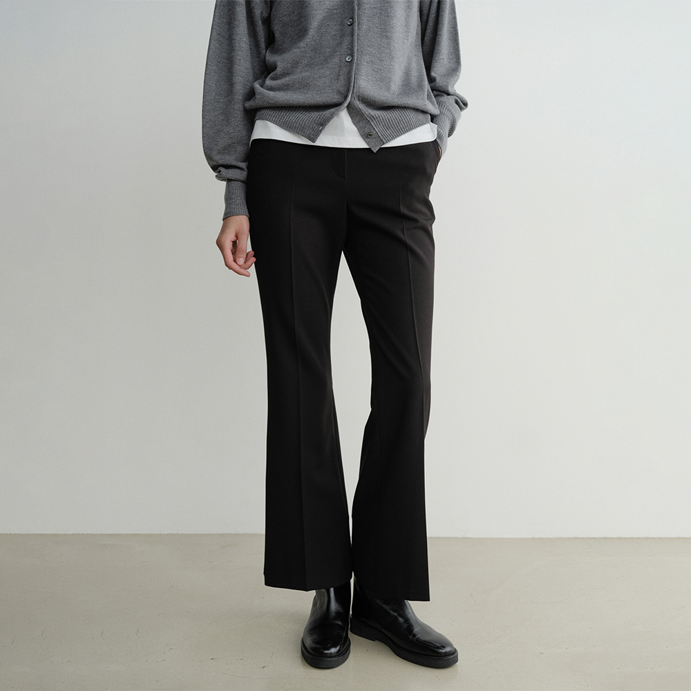 [이아] FW BELL BOTTOM PANTS (BLACK)