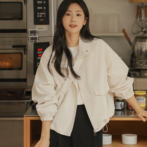 5DA31891HR_틴스 스트링 하이넥 점퍼(가방set)[데일리,캐주얼,아우터,집업,점퍼,가을점퍼,바람막이,가방세트,가성비,착한가격,하이넥,스트링,포켓,스트링점퍼,하이넥점퍼,여유핏