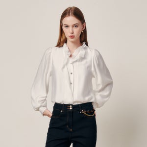 [지고트] 샤이닝 프릴 커프 블라우스 (IVORY) JR9A0BLP49