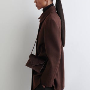 [COS 코스] 크로스바디 폰 백 - 포니 헤어 (1292825001)